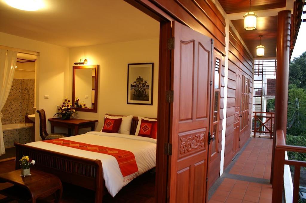 Avilla Phasouk Hotel Vientiane Esterno foto