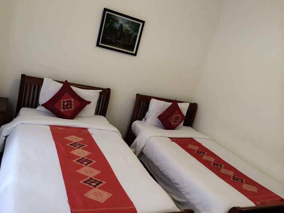 Avilla Phasouk Hotel Vientiane Esterno foto